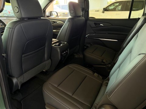 New Trillium Green Metallic 2027 Chevrolet Traverse LT FWD - photo 15 - Stock #270032