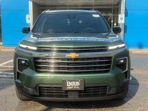 New Trillium Green Metallic 2027 Chevrolet Traverse LT FWD - photo 2 - Stock #270032