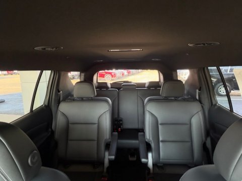 New Trillium Green Metallic 2027 Chevrolet Traverse LT FWD - photo 26 - Stock #270032