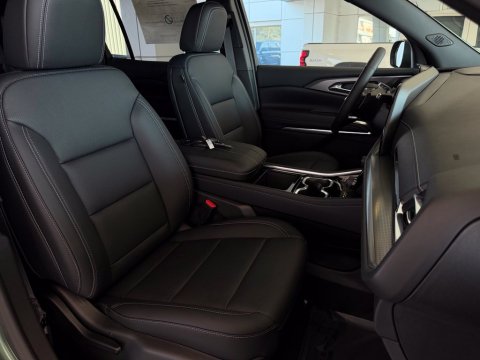 2027 Chevrolet Traverse LT - Photo 17