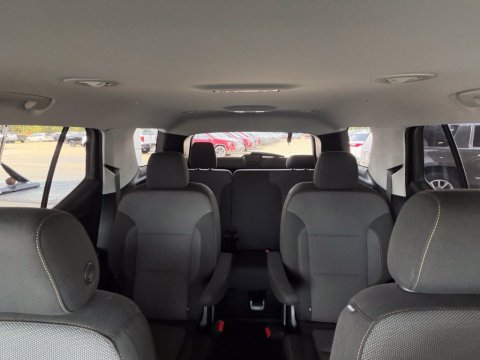 Pre-Owned Mosaic Black Metallic 2021 Chevrolet Traverse LT FWD - photo 27 - Stock #261320A