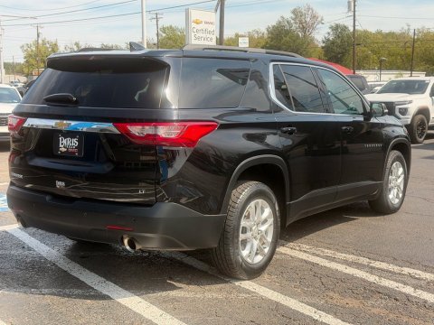 Pre-Owned Mosaic Black Metallic 2021 Chevrolet Traverse LT FWD - photo 6 - Stock #261320A