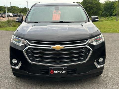 Pre-Owned Mosaic Black Metallic 2021 Chevrolet Traverse LT Leather FWD - photo 2 - Stock #X2463