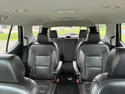 Pre-Owned Mosaic Black Metallic 2021 Chevrolet Traverse LT Leather FWD - photo 28 - Stock #X2463