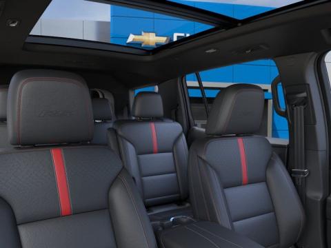 New Radiant Red Tintcoat 2026 Chevrolet Traverse RS FWD - photo 24 - Stock #261093