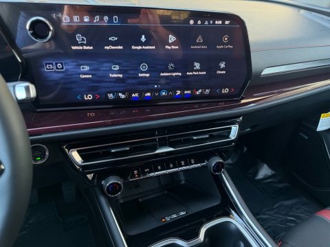 New Mosaic Black Metallic 2027 Chevrolet Traverse RS FWD - photo 24 - Stock #270031