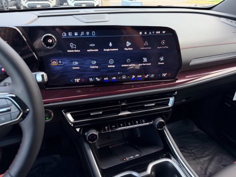 New Mosaic Black Metallic 2027 Chevrolet Traverse RS FWD - photo 24 - Stock #270038