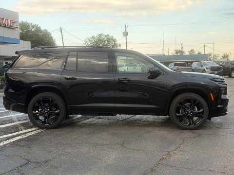 New Mosaic Black Metallic 2027 Chevrolet Traverse RS FWD - photo 4 - Stock #270038