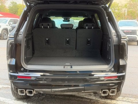 New Mosaic Black Metallic 2027 Chevrolet Traverse RS FWD - photo 8 - Stock #270038