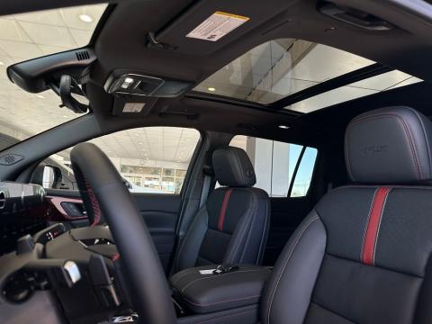 New Mosaic Black Metallic 2026 Chevrolet Traverse RS FWD - photo 14 - Stock #260819