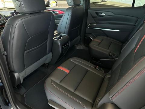 New Mosaic Black Metallic 2026 Chevrolet Traverse RS FWD - photo 15 - Stock #260819