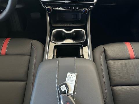 New Mosaic Black Metallic 2026 Chevrolet Traverse RS FWD - photo 21 - Stock #260819