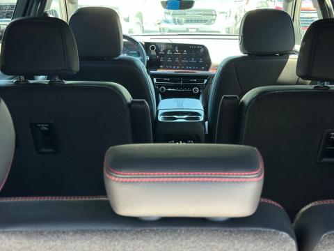 New Mosaic Black Metallic 2026 Chevrolet Traverse RS FWD - photo 9 - Stock #260819