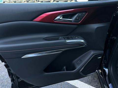 New Mosaic Black Metallic 2026 Chevrolet Traverse RS FWD - photo 11 - Stock #260868