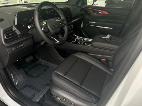 New Polar White Tricoat 2026 Chevrolet Traverse Z71 AWD - photo 10 - Stock #260781