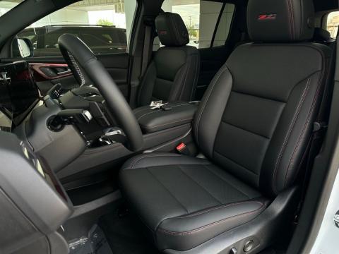 New Polar White Tricoat 2026 Chevrolet Traverse Z71 AWD - photo 13 - Stock #260781