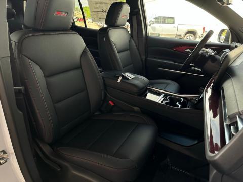 New Polar White Tricoat 2026 Chevrolet Traverse Z71 AWD - photo 17 - Stock #260781