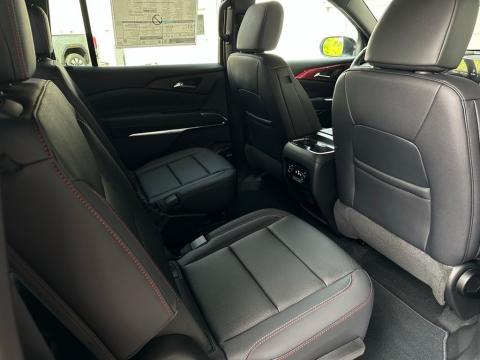 New Polar White Tricoat 2026 Chevrolet Traverse Z71 AWD - photo 18 - Stock #260781