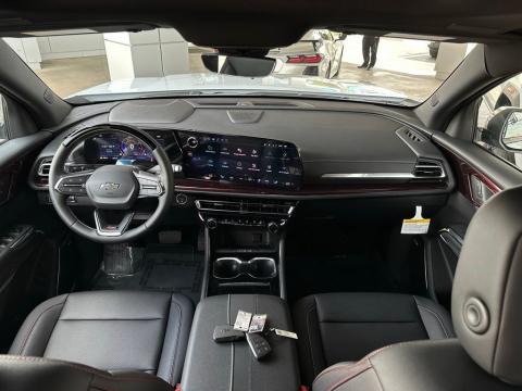 New Polar White Tricoat 2026 Chevrolet Traverse Z71 AWD - photo 20 - Stock #260781