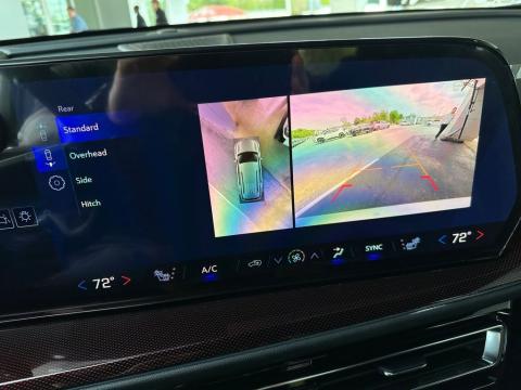 New Polar White Tricoat 2026 Chevrolet Traverse Z71 AWD - photo 27 - Stock #260781