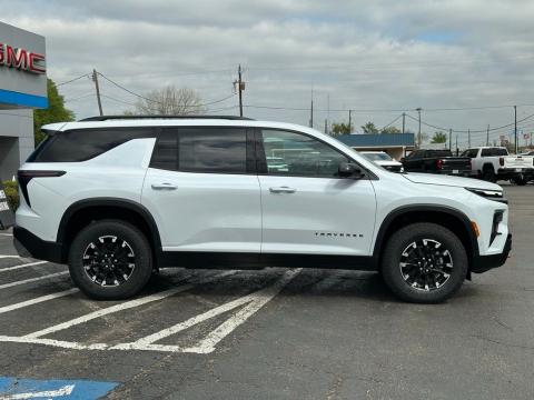 New Polar White Tricoat 2026 Chevrolet Traverse Z71 AWD - photo 4 - Stock #260781