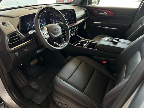 New Sterling Gray Metallic 2026 Chevrolet Traverse Z71 AWD - photo 10 - Stock #260788