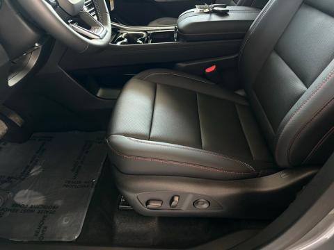 New Sterling Gray Metallic 2026 Chevrolet Traverse Z71 AWD - photo 12 - Stock #260788