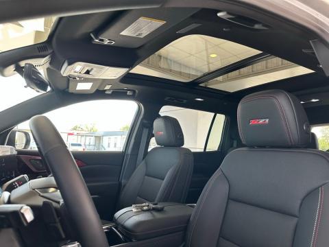 New Sterling Gray Metallic 2026 Chevrolet Traverse Z71 AWD - photo 14 - Stock #260788