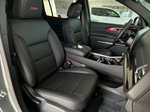 New Sterling Gray Metallic 2026 Chevrolet Traverse Z71 AWD - photo 17 - Stock #260788