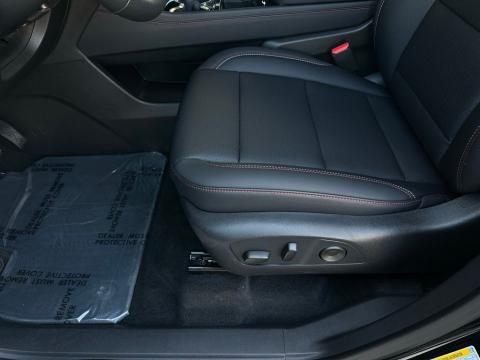 New Mosaic Black Metallic 2026 Chevrolet Traverse Z71 AWD - photo 12 - Stock #260758