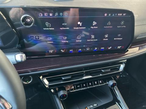 New Mosaic Black Metallic 2026 Chevrolet Traverse Z71 AWD - photo 23 - Stock #260758