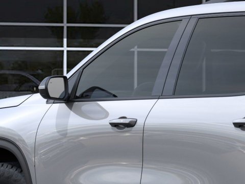 New Sterling Gray Metallic 2026 Chevrolet Traverse Z71 AWD - photo 12 - Stock #261242