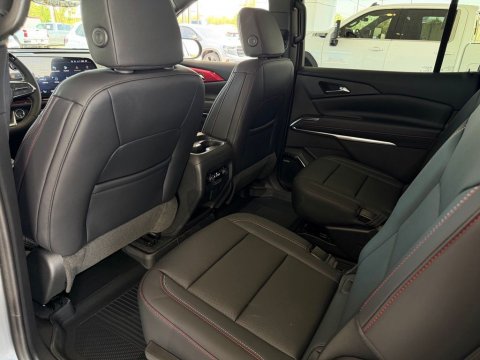 New Sterling Gray Metallic 2026 Chevrolet Traverse Z71 AWD - photo 15 - Stock #261242