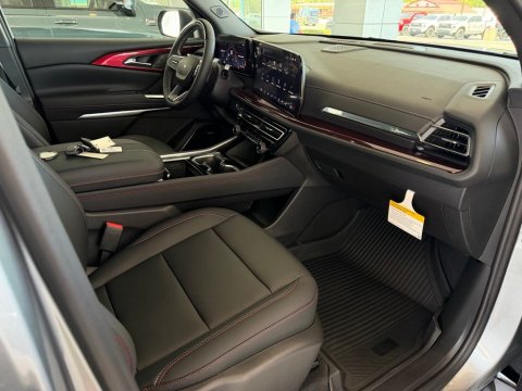 New Sterling Gray Metallic 2026 Chevrolet Traverse Z71 AWD - photo 16 - Stock #261242