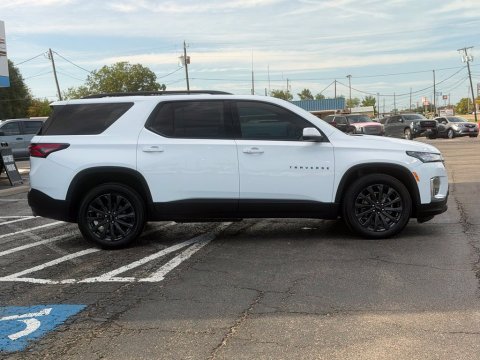 Pre-Owned Summit White 2023 Chevrolet Traverse RS AWD - photo 5 - Stock #261157A