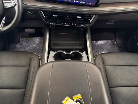 Pre-Owned Lakeshore Blue Metallic 2025 Chevrolet Suburban Premier RWD - photo 24 - Stock #A1100