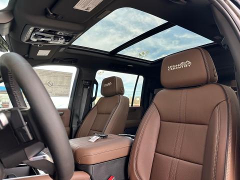 New Black 2026 Chevrolet Suburban High Country RWD - photo 14 - Stock #260526