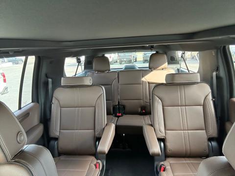 New Black 2026 Chevrolet Suburban High Country RWD - photo 25 - Stock #260526