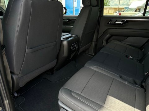 New Black 2026 Chevrolet Tahoe LS RWD - photo 15 - Stock #260984