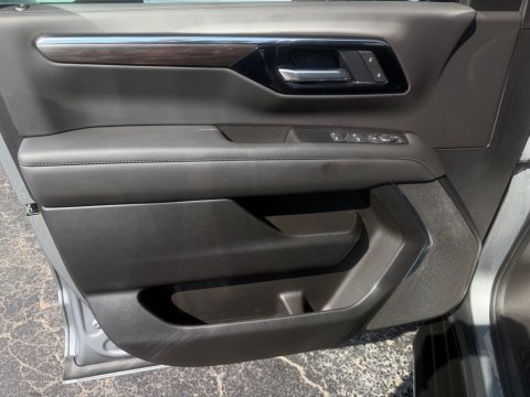 New Sterling Gray Metallic 2026 Chevrolet Tahoe LS RWD - photo 6 - Stock #260872