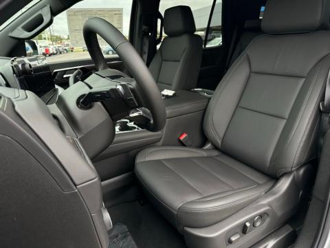 New Sterling Gray Metallic 2026 Chevrolet Tahoe LT RWD - photo 13 - Stock #261007