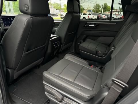 New Sterling Gray Metallic 2026 Chevrolet Tahoe LT RWD - photo 15 - Stock #261007