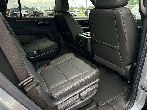 New Sterling Gray Metallic 2026 Chevrolet Tahoe LT RWD - photo 18 - Stock #261007