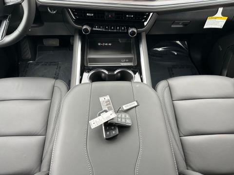 New Sterling Gray Metallic 2026 Chevrolet Tahoe LT RWD - photo 21 - Stock #261007