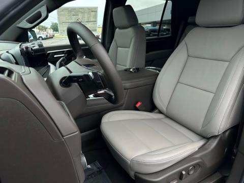 New Summit White 2026 Chevrolet Tahoe LT RWD - photo 13 - Stock #260864