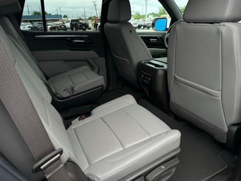 New Summit White 2026 Chevrolet Tahoe LT RWD - photo 18 - Stock #260864
