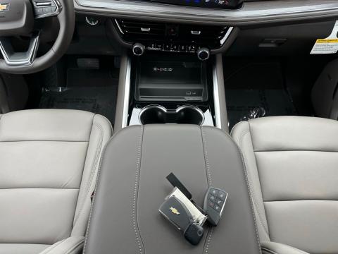 New Summit White 2026 Chevrolet Tahoe LT RWD - photo 21 - Stock #260864