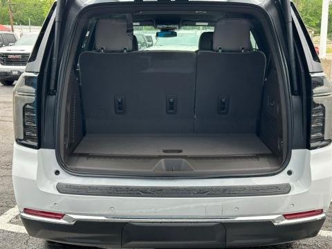 New Summit White 2026 Chevrolet Tahoe LT RWD - photo 8 - Stock #260864