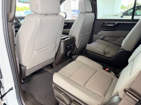 New Summit White 2026 Chevrolet Tahoe LT RWD - photo 15 - Stock #261370