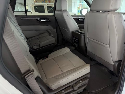 New Summit White 2026 Chevrolet Tahoe LT RWD - photo 18 - Stock #261370